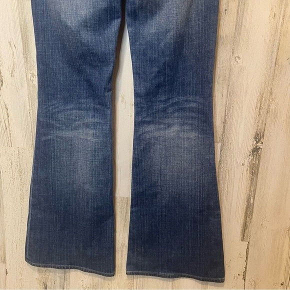 Madewell Flea Market Flare High Rise Jeans -Medium Whiskered Stone Wash size 26 - Picture 10 of 11